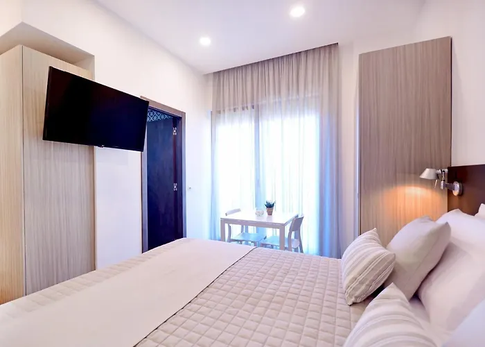 Sunset Πανσιόν